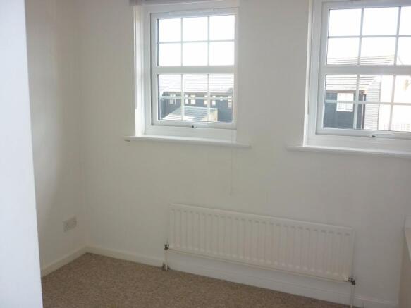 Rear bedroom