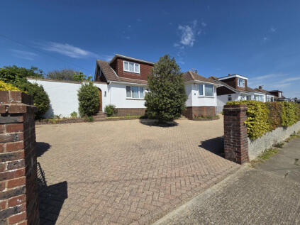 Derek Road, North Lancing, BN15