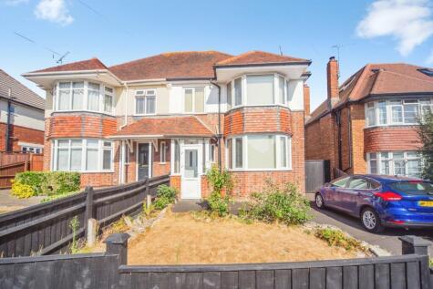 Luccombe Road, Upper Shirley, Southampton, Hampshire, SO15