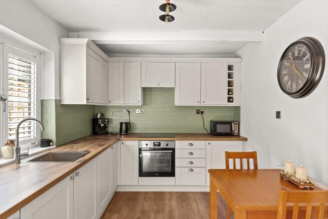 2 bed Cottage for sale Image 10