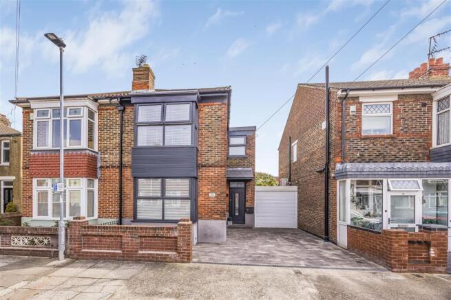 32 Kenyon Road, Copnor-PorticoMarketing-SoldBy-37.