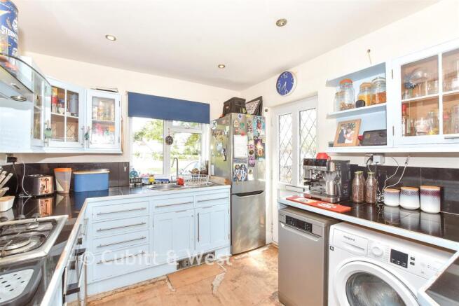 North Crescent, Hayling Island, Hampshire photo 4