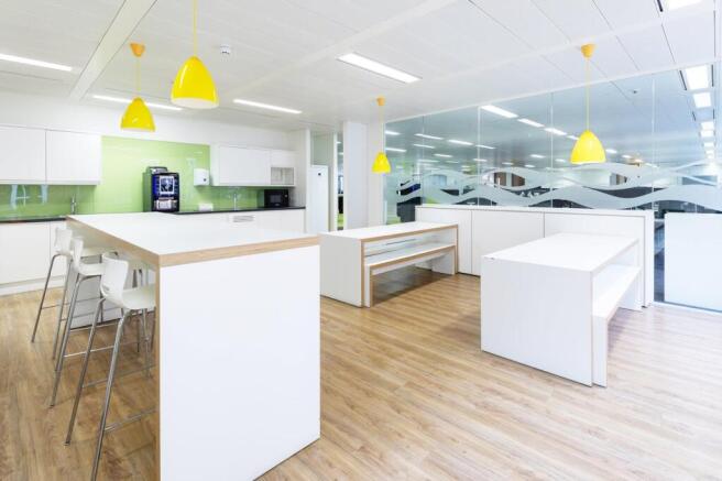 _D7A9063  311024_SCD_8_Bouverie_Street__Peter La