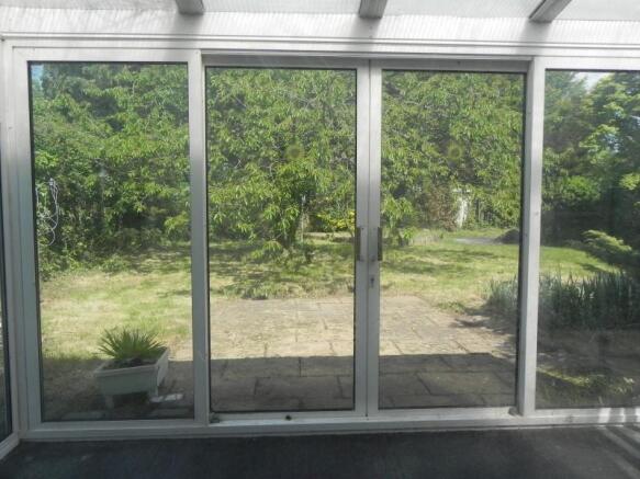 https://s3-eu-west-1.amazonaws.com/propertylab/allanmorris/property-images/standard/3587_Whitehaven - Conservatory.JPG