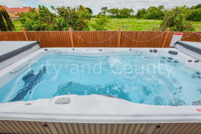 swim - jacuzzi.jpg