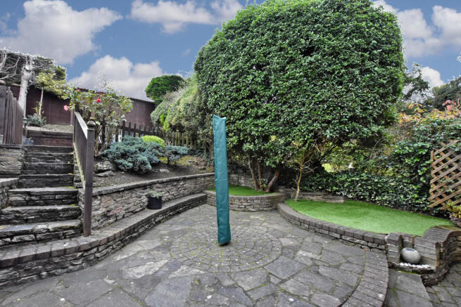 Garden - Patio (1...