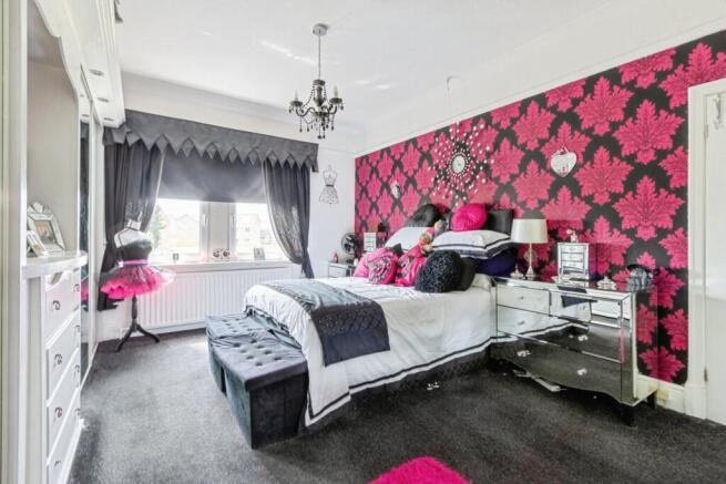 3 bed Detached for sale Image 8