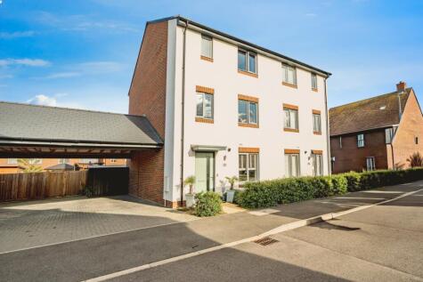 Kempster Way, Weston Turville, Aylesbury, Buckinghamshire, HP22