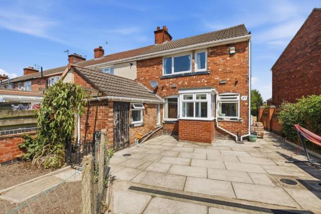 3 bed Terraced for sale Image 4