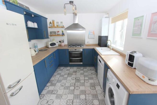 KITCHEN / DINER