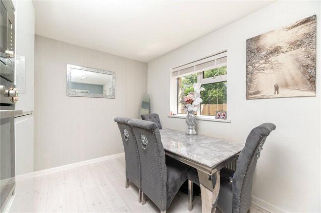 3 bed Bungalow for sale Image 4
