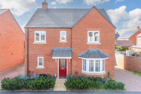 Banks Close, Hallow, Worcester