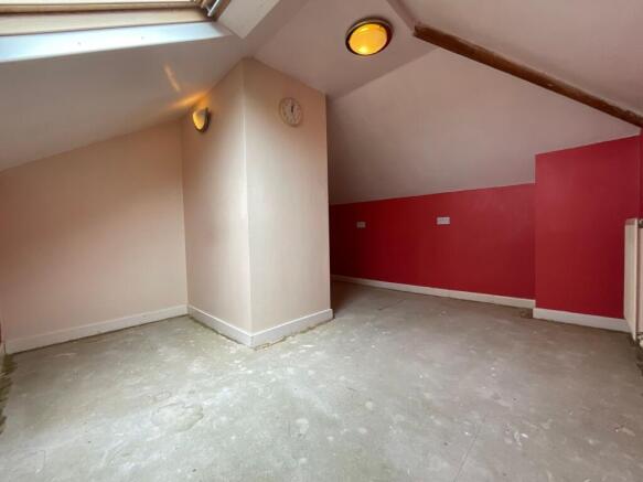 2 bed Semi-Detached Bungalow for sale Image 10