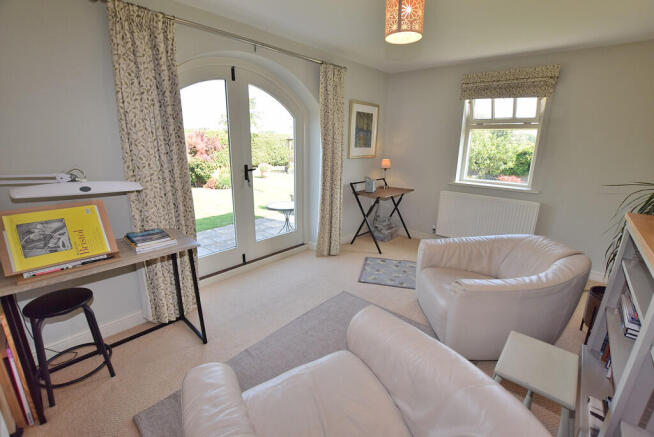 3 bed Barn Conversion for sale Image 12