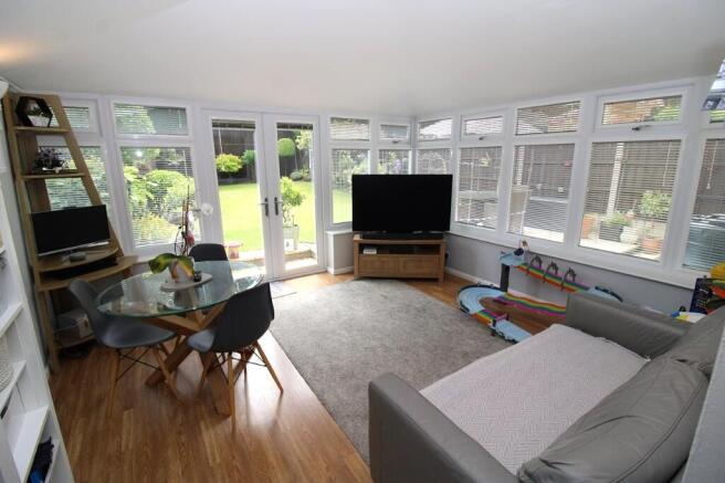 3 bed Link Detached House for sale Image 7
