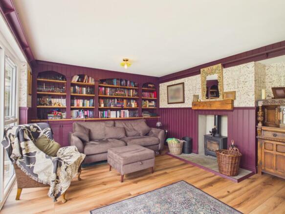 3 bed Semi-Detached for sale Image 7