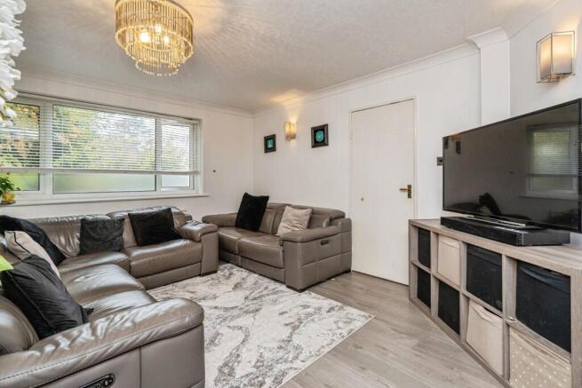 Gorsewood Road, Woking photo 4