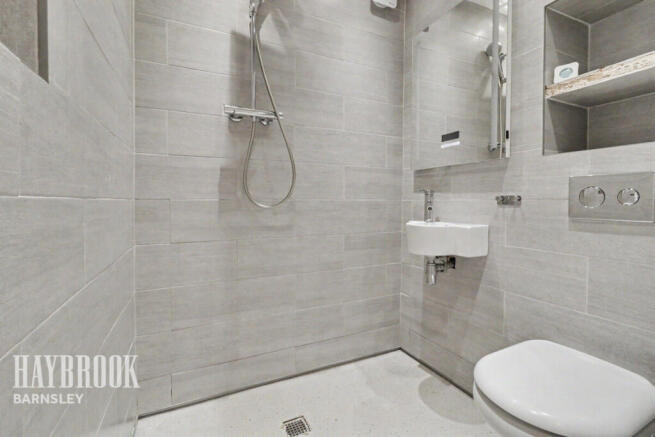 3 bed Semi-Detached for sale Image 9