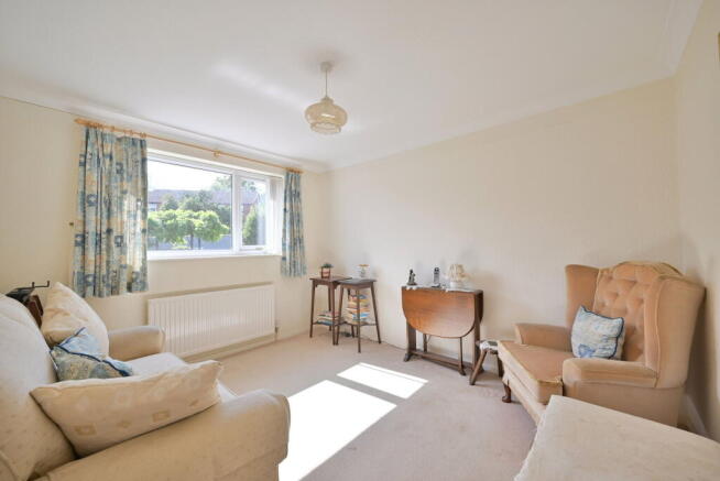 2 bed Semi-Detached Bungalow for sale Image 9