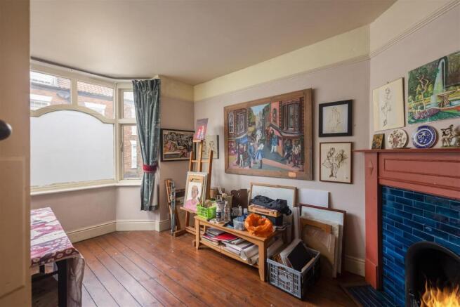 3 bed Terraced for sale Image 10