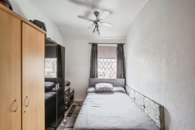 2 bed Terraced for sale Image 12