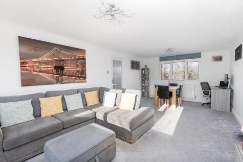 Ashburnham Road, Crawley, RH10