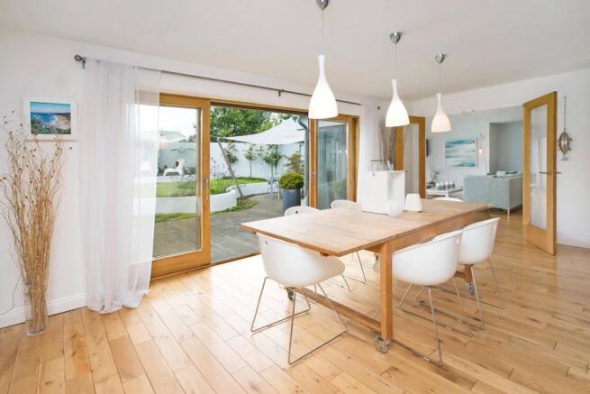 Breakfast Room