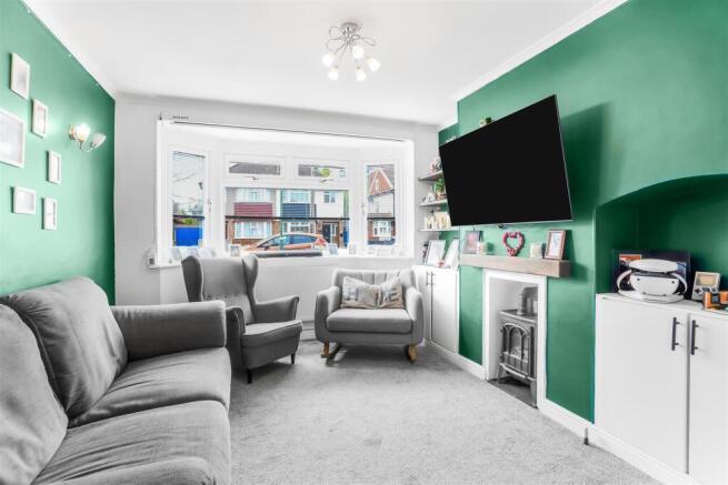 1681228360 - 6 Kingswood Drive, SM5 - 19.jpg