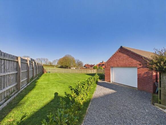 3 bed Semi-Detached for sale Image 5
