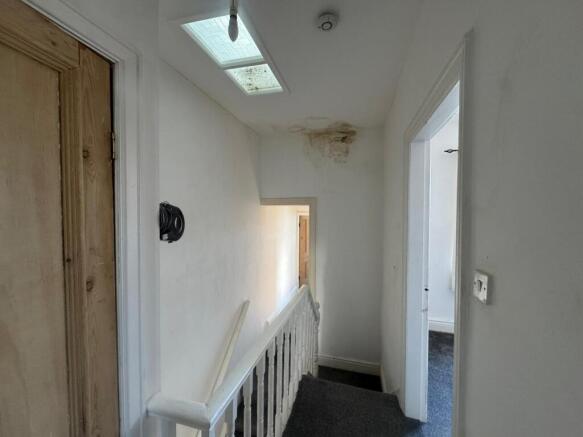 3 bed Terraced for sale Image 11