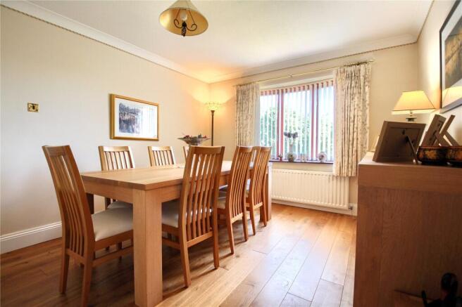 3 bed Detached for sale Image 6
