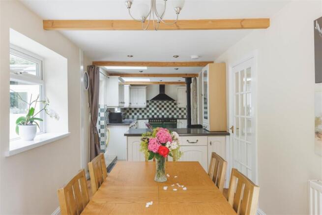 4 bed Farm House for sale Image 7