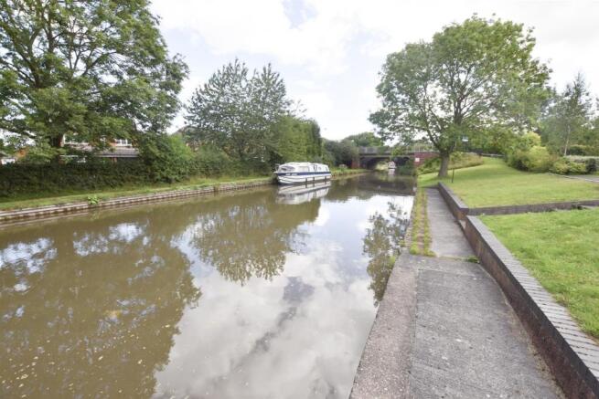 CANAL VIEWS
