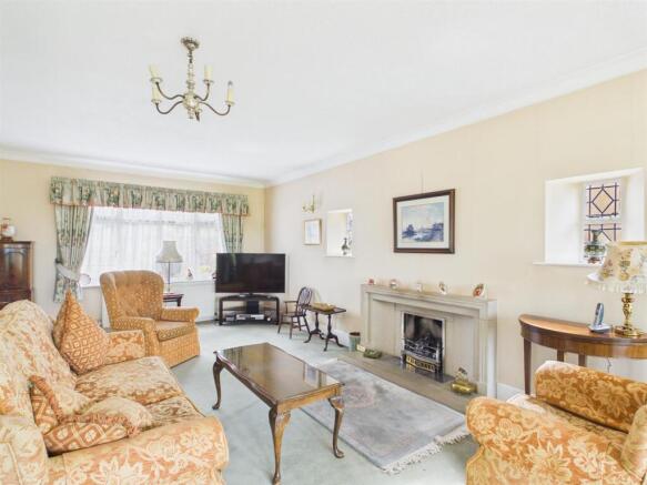 Hazelwood Road, Duffield, Belper, Derbyshire photo 4