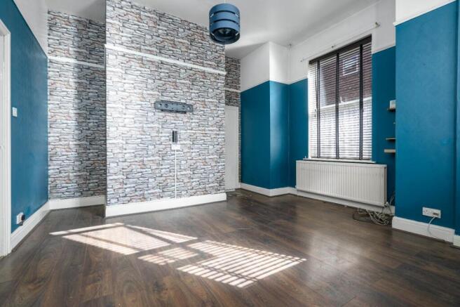Barkers Lane, Sale, Greater Manchester, M33 photo 4