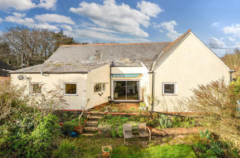 Commercial Road, Uffculme, Cullompton, Devon, EX15