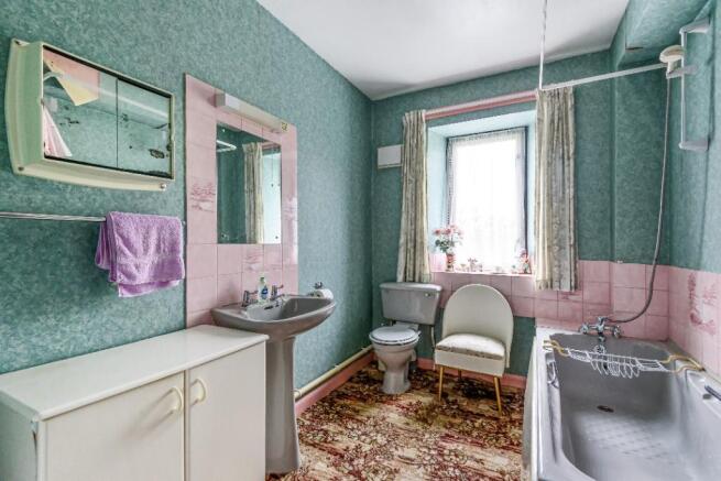 Ground flr Bathroom