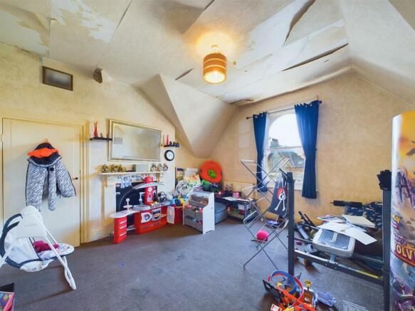 6 bed Block of Apartments for sale Image 12