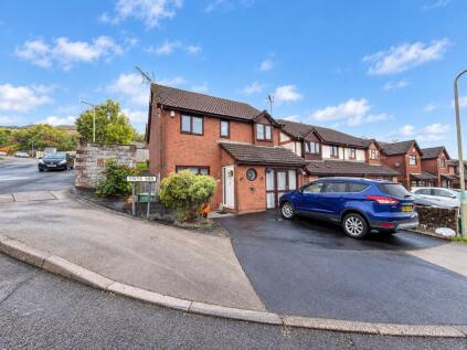 Ynys Hir, Coed-y-cwm, Pontypridd, Rhondda Cynon Taf