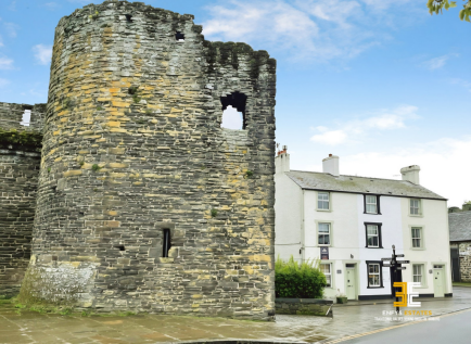 Rose Hill Street, Conwy, LL32