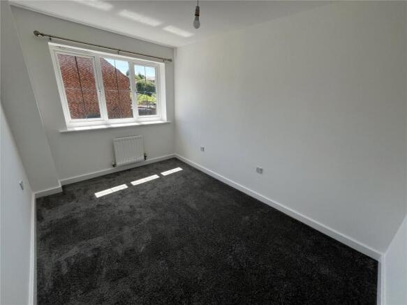3 bed End of Terrace to rent Image 8