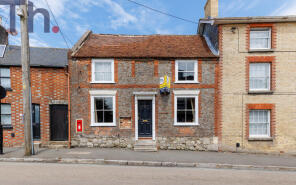 74, High Street, Newport PO30 1NU