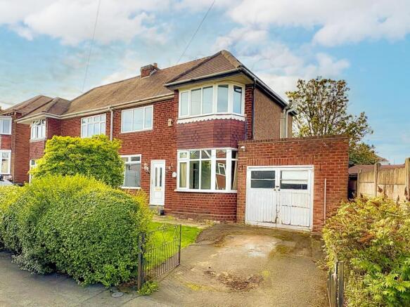 2-bed semi-detached on Brynmawr Road, Lanesfield, WV14, £225,000