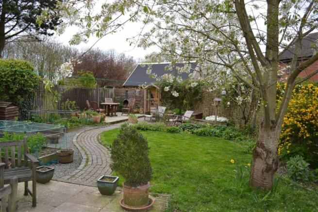 GARDEN