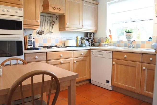 BREAKFAST KITCHEN