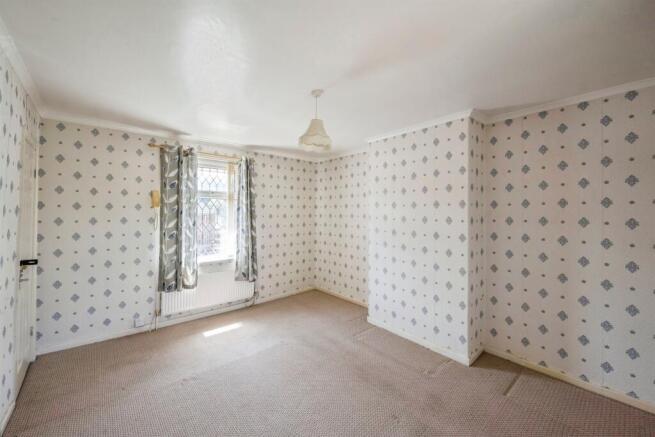 2 bed Semi-Detached for sale Image 8