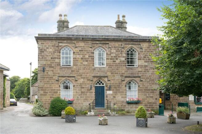 23 bed House for sale Image 4