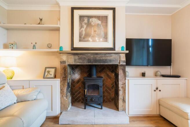 4 bed Detached for sale Image 6