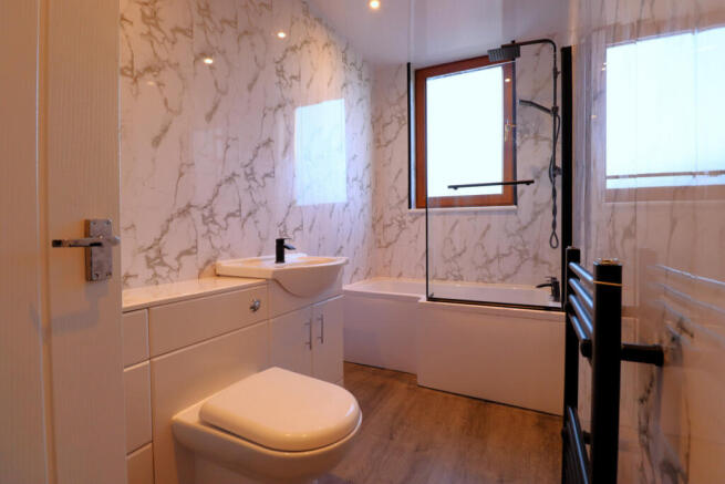 4 bed Terraced for sale Image 12