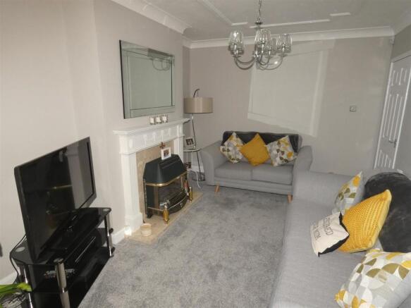 lounge rear